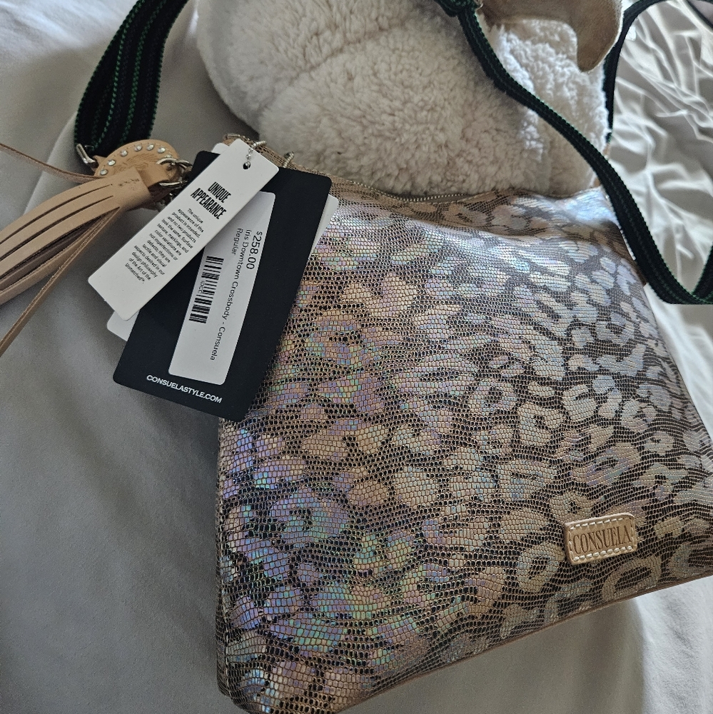 Iris Downtown Crossbody